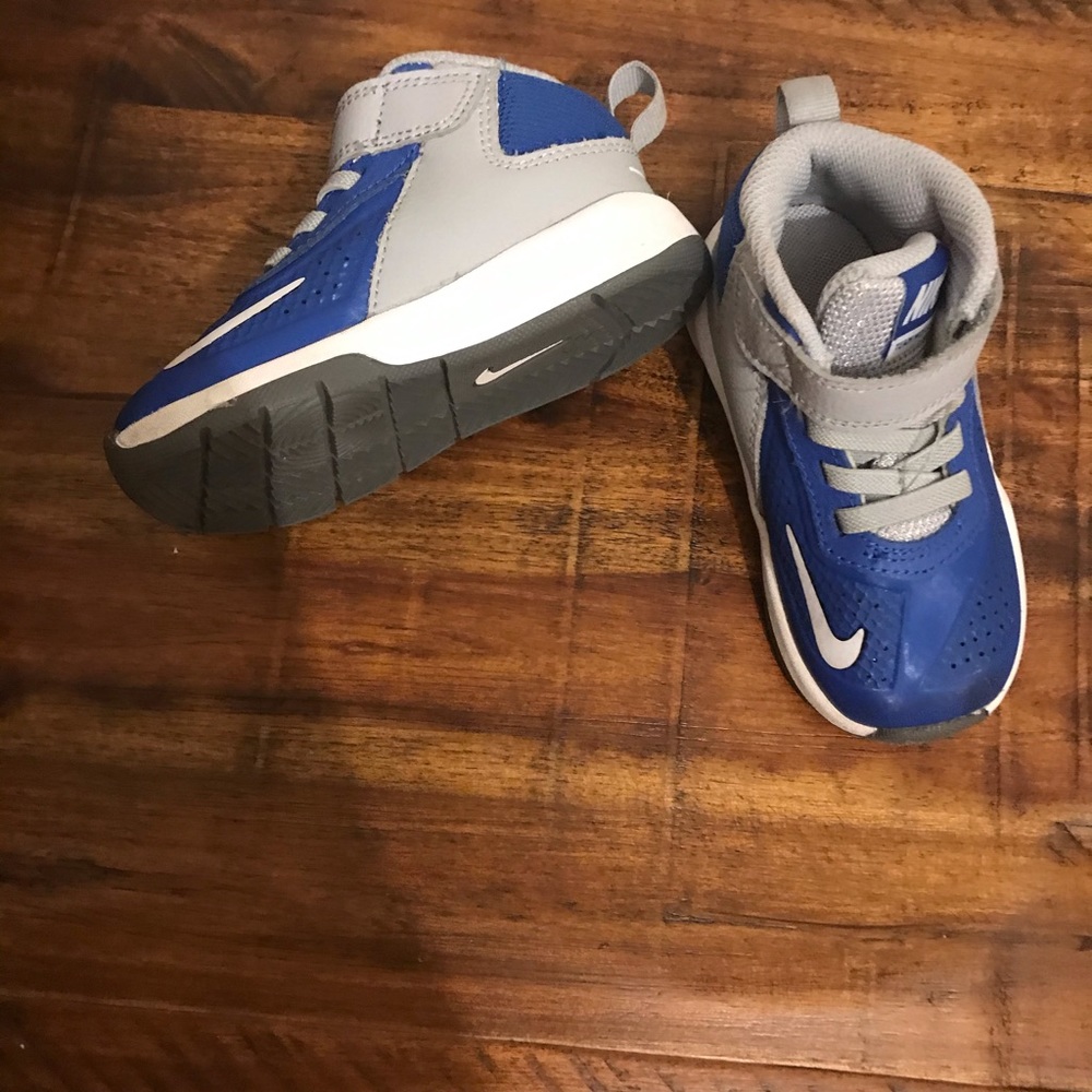 Boys Nikes